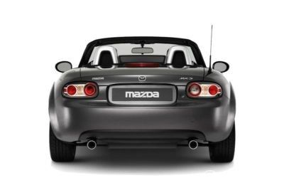 Mazda MX-5 při zadním pohledu