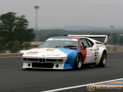 BMW M1 při závodech skupiny 4