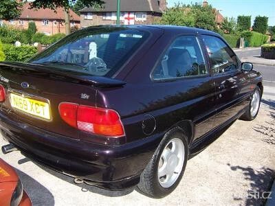 Zadek Forda Escorta RS2000