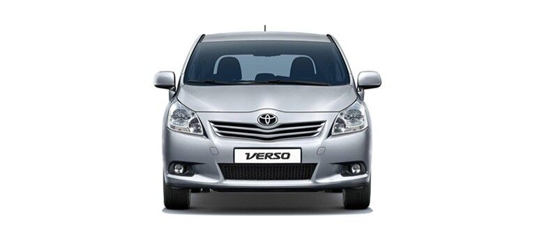 Toyota Verso – přední pohled