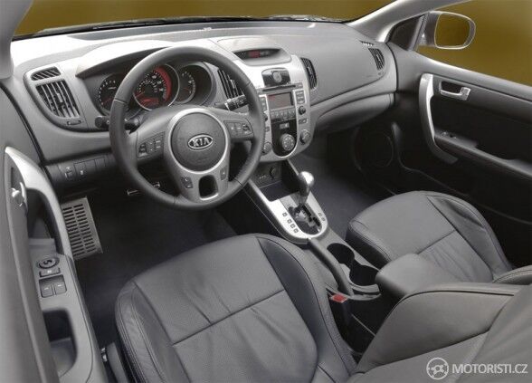 Kia Forte Koup – interiér