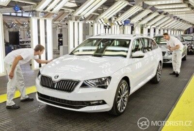První Škoda Superb Combi 2015 vyrobená v Kvasinách