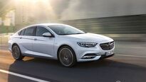 Sporty elegán s grand vzevřením: Nový Opel Insignia Sport 