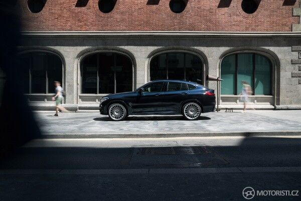 BMW Alpina XD4 – pohled z boku