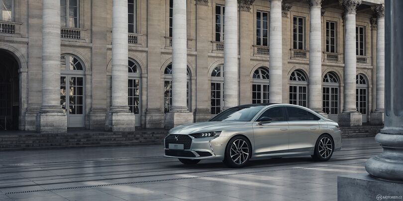 DS 9 E-Tense 250 je prémiový vůz sledující aktuální trendy. Foto: P Automobil Import s.r.o.